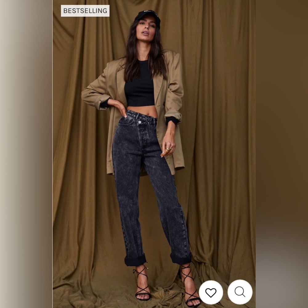 Asymmetrical jeans